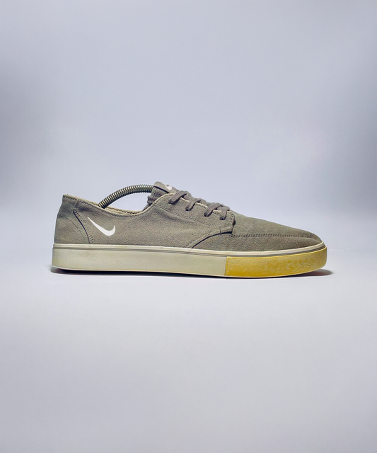 Grey Canvas Braata Lite Low Cut Sneake